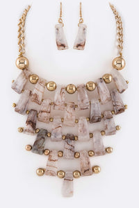 CC--resin statement necklace (black & ivory)