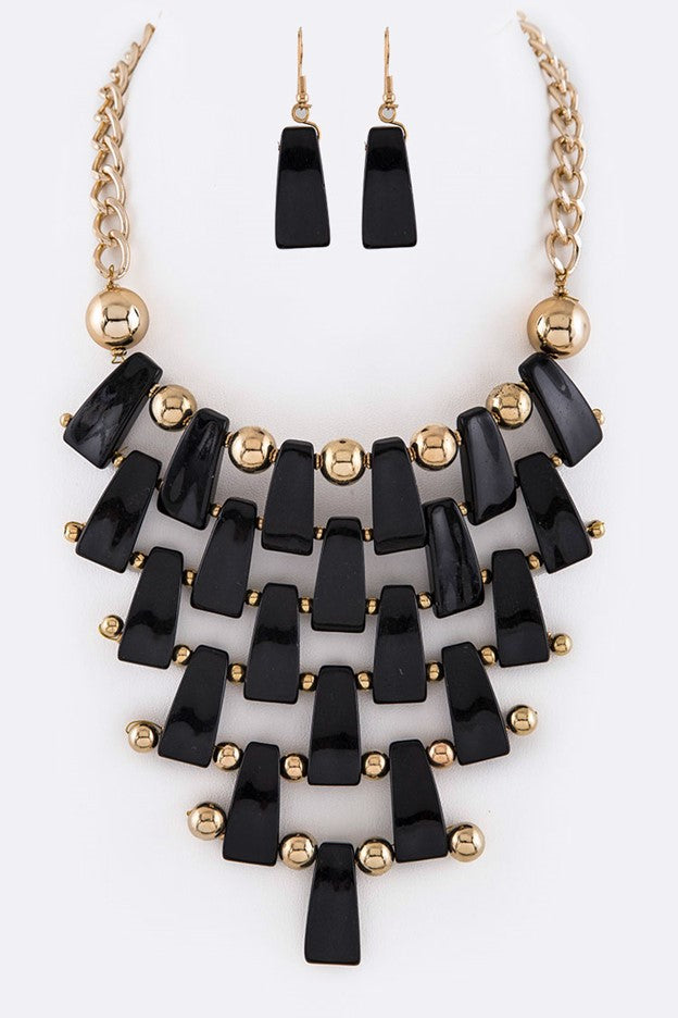 CC--resin statement necklace (black & ivory)